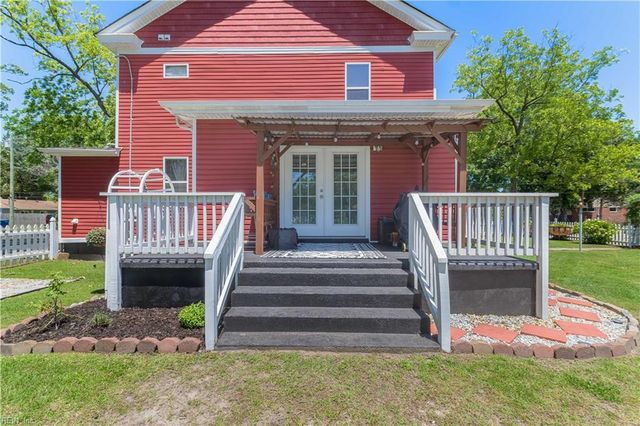 1062 Stanley RD, Portsmouth, VA 23701