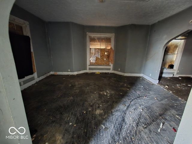 4603-4605 E Washington Street, Indianapolis, IN 46201