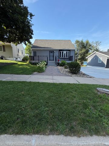 4025 7th Place NW, Rochester, MN 55901