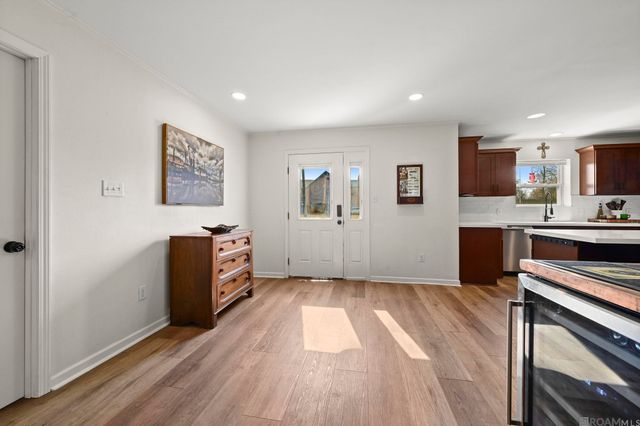 18181 Van Broussard Rd, Prairieville, LA 70769