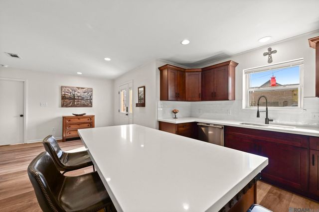 18181 Van Broussard Rd, Prairieville, LA 70769