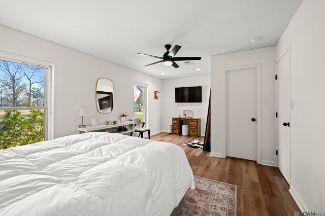 18181 Van Broussard Rd, Prairieville, LA 70769