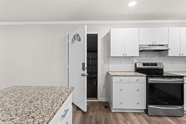 1121 Neva SW Drive, Marietta, GA 30060