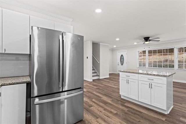 1121 Neva SW Drive, Marietta, GA 30060