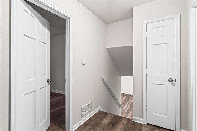 1121 Neva SW Drive, Marietta, GA 30060