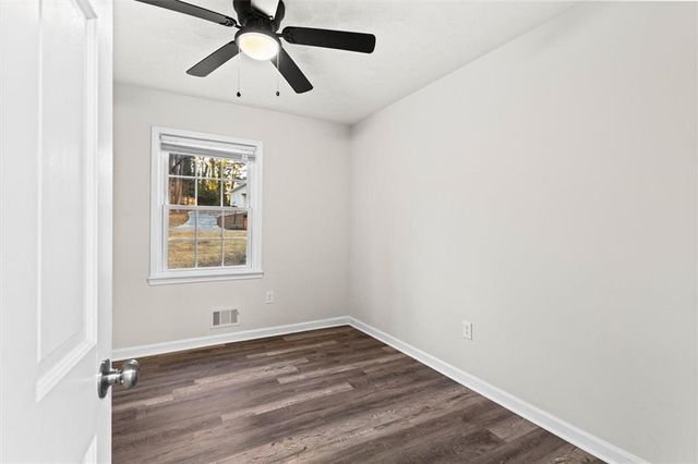 1121 Neva SW Drive, Marietta, GA 30060