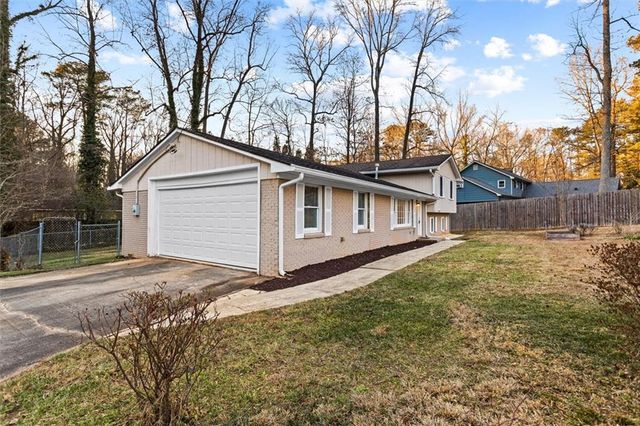 1121 Neva SW Drive, Marietta, GA 30060