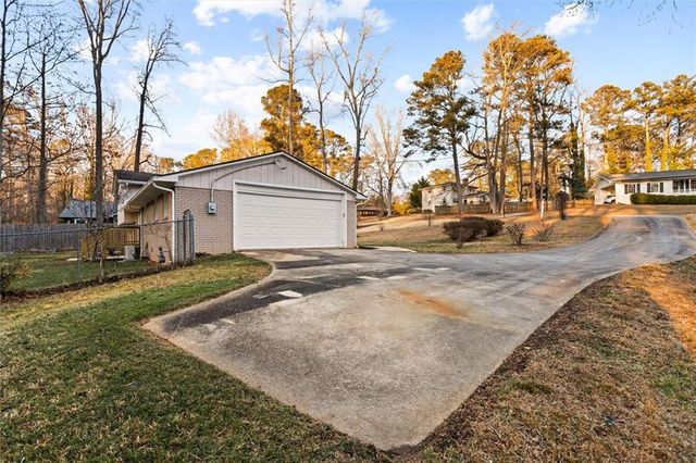 1121 Neva SW Drive, Marietta, GA 30060