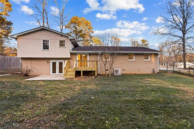 1121 Neva SW Drive, Marietta, GA 30060