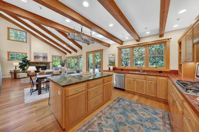9984 Love Creek Road, Ben Lomond, CA 95005