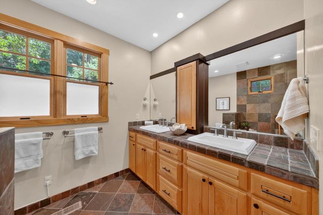 9984 Love Creek Road, Ben Lomond, CA 95005
