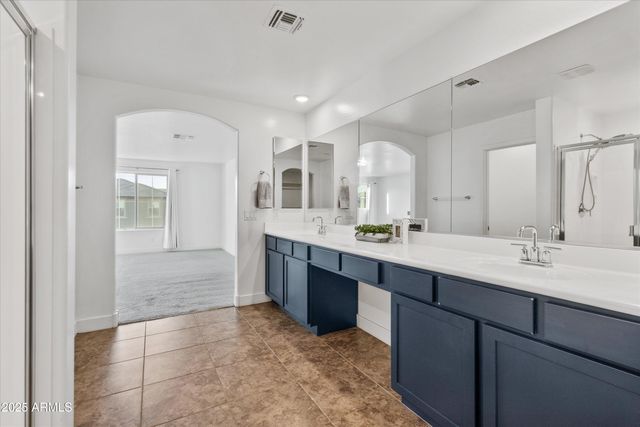 8916 W JEFFERSON Street, Tolleson, AZ 85353