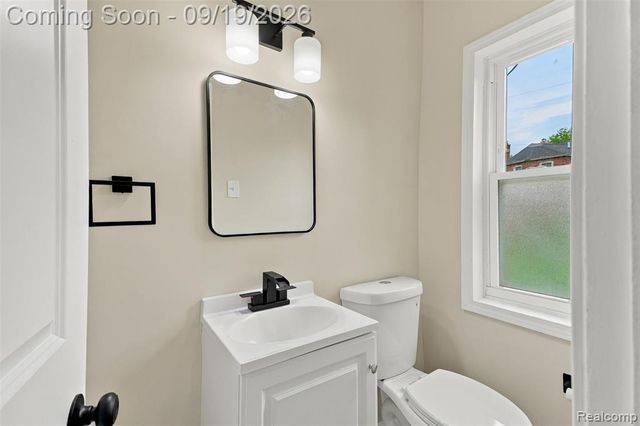 1821 Oakman Boulevard, Detroit, MI 48238