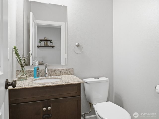 411 Hardefeldt Street SE, Orting, WA 98360