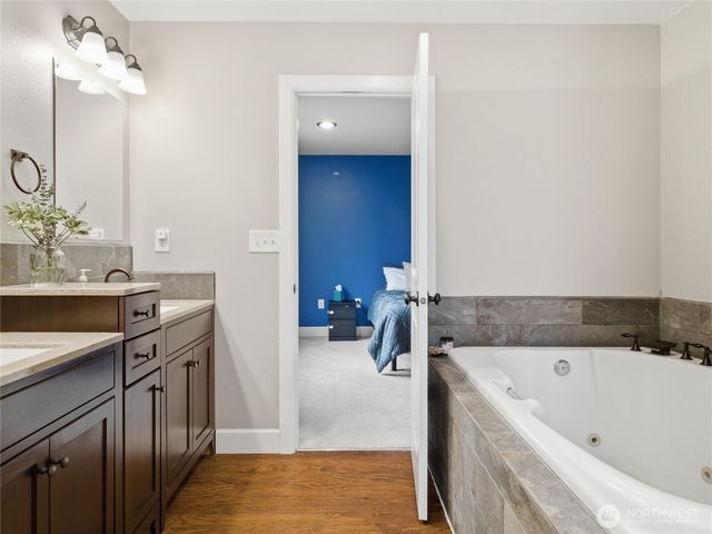 411 Hardefeldt Street SE, Orting, WA 98360