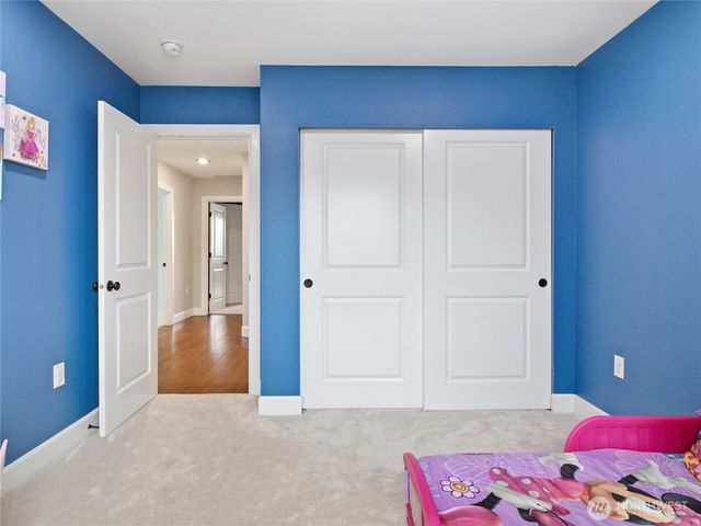 411 Hardefeldt Street SE, Orting, WA 98360