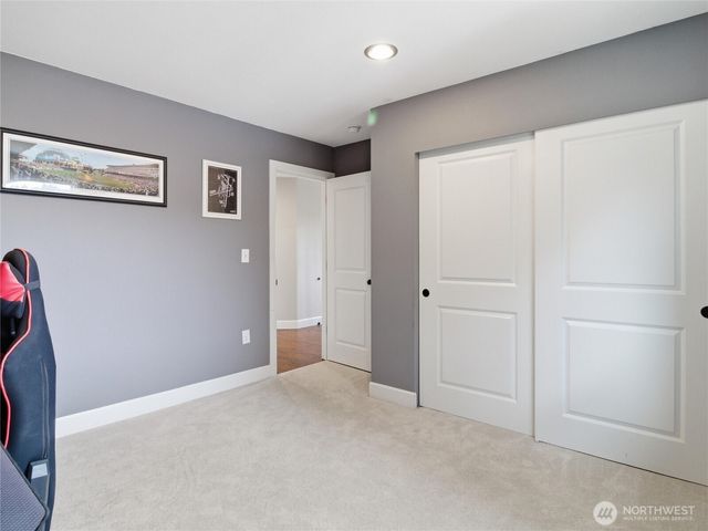 411 Hardefeldt Street SE, Orting, WA 98360