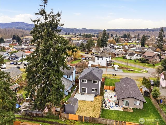 411 Hardefeldt Street SE, Orting, WA 98360