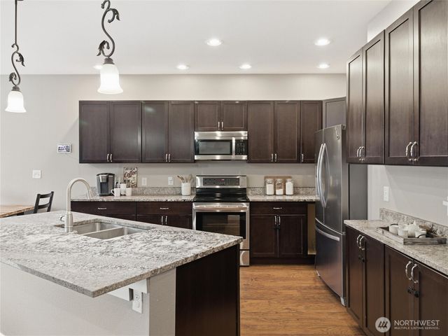 411 Hardefeldt Street SE, Orting, WA 98360