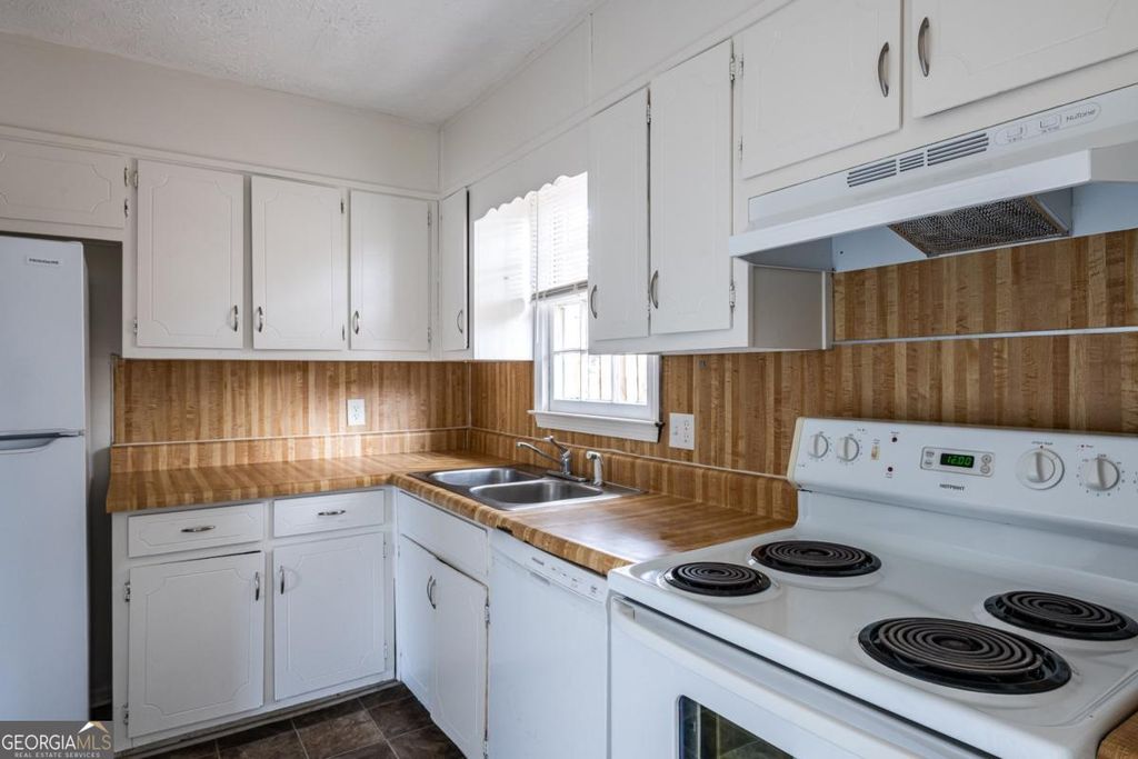 582 Downing Street, Lawrenceville, GA 30046