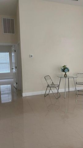 6810 N WILLOW AVENUE, Tampa, FL 33604