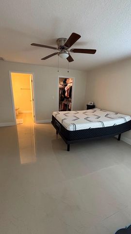 6810 N WILLOW AVENUE, Tampa, FL 33604