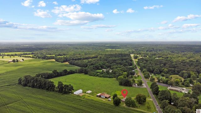 7610 Aurora Hwy, Benton, KY 42025