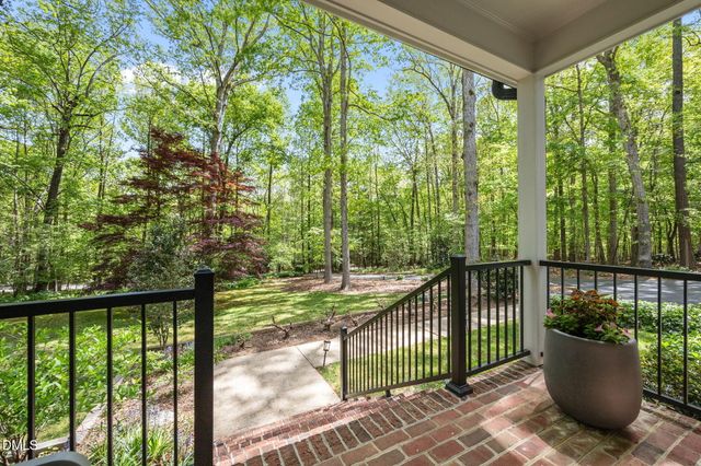 8 Sedgewood Road, Chapel Hill, NC 27514