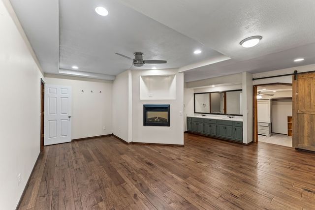 11661 Oak Hills Drive, Bentonville, AR 72712