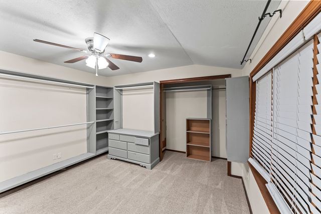 11661 Oak Hills Drive, Bentonville, AR 72712