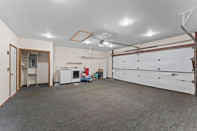 11661 Oak Hills Drive, Bentonville, AR 72712