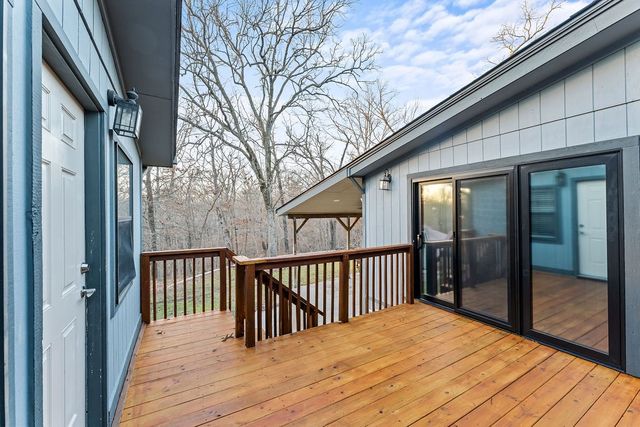 11661 Oak Hills Drive, Bentonville, AR 72712