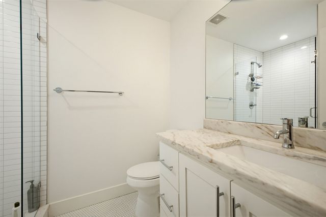 6415 Mercedes Avenue, Dallas, TX 75214