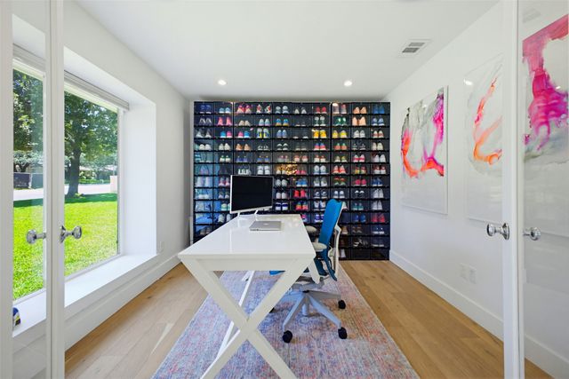 6415 Mercedes Avenue, Dallas, TX 75214