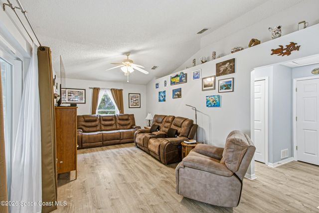 1181 Larkspur Street SE, Palm Bay, FL 32909
