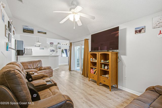 1181 Larkspur Street SE, Palm Bay, FL 32909