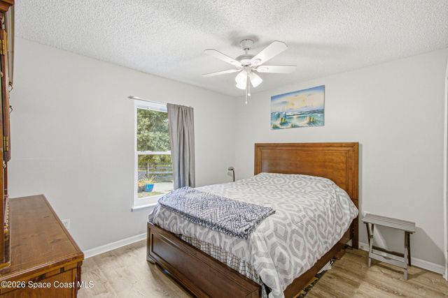 1181 Larkspur Street SE, Palm Bay, FL 32909