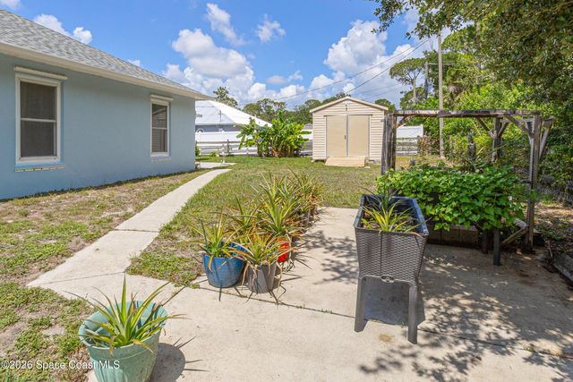 1181 Larkspur Street SE, Palm Bay, FL 32909