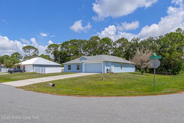 1181 Larkspur Street SE, Palm Bay, FL 32909