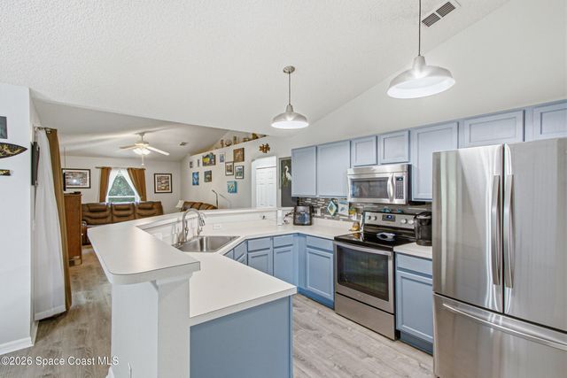 1181 Larkspur Street SE, Palm Bay, FL 32909