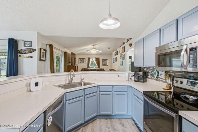 1181 Larkspur Street SE, Palm Bay, FL 32909