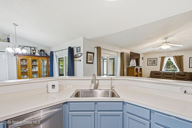 1181 Larkspur Street SE, Palm Bay, FL 32909