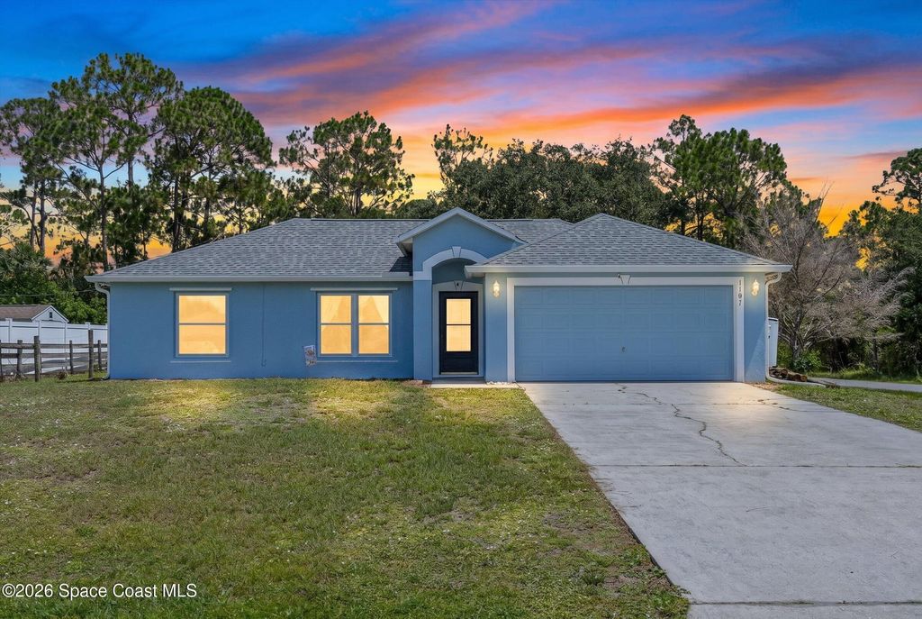 1181 Larkspur Street SE, Palm Bay, FL 32909