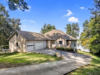 261 Morning Cove Rd, Kingston, TN 37763