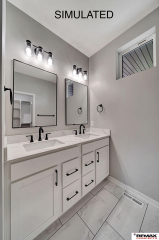 951 W Avondale Street, Lincoln, NE 68523