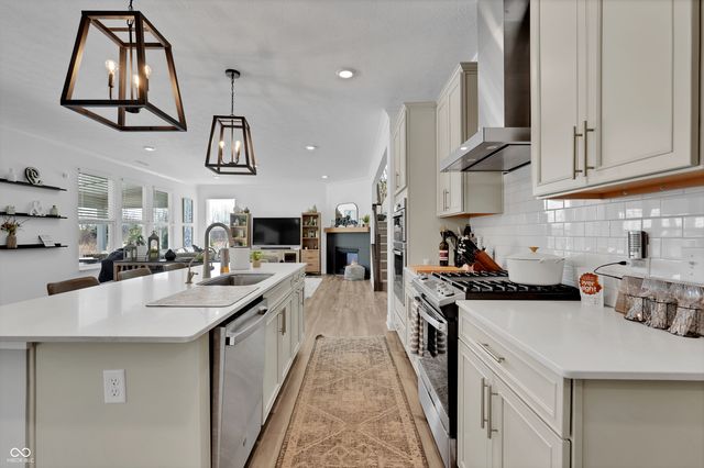 4137 Grange Drive, Bargersville, IN 46106