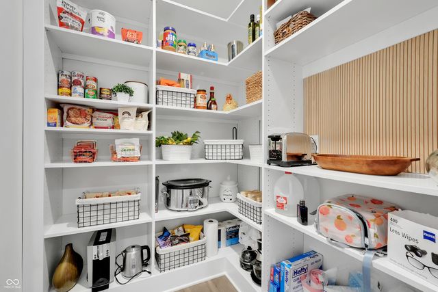 4137 Grange Drive, Bargersville, IN 46106