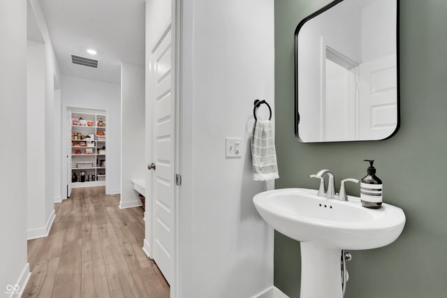 4137 Grange Drive, Bargersville, IN 46106