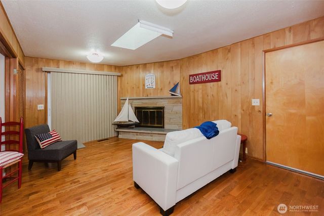 9641 Priddy Vista Road NW, Seabeck, WA 98380