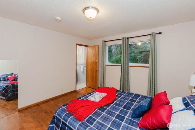 9641 Priddy Vista Road NW, Seabeck, WA 98380